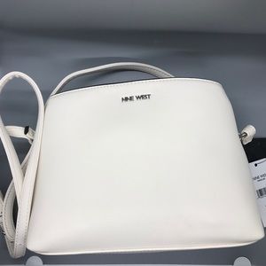 NWT Nine West crossbody with flaws